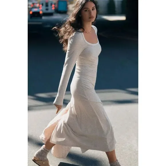 fitted lace wedding dress Deme by Gabriella Elise Electric Blue Fitted Ruched Maxi Dress main image 1